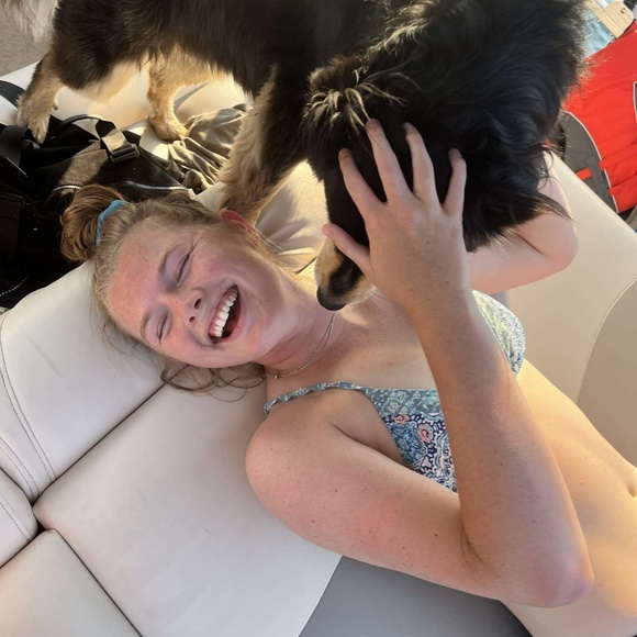 Meet your Posher, Payton - Picture 2 of 3